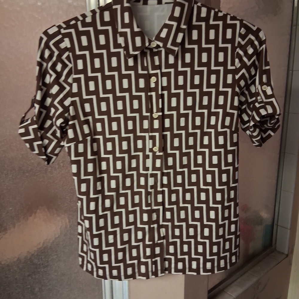 J. McLaughlin Brown and White Geometric Women's Top Knit Medium
